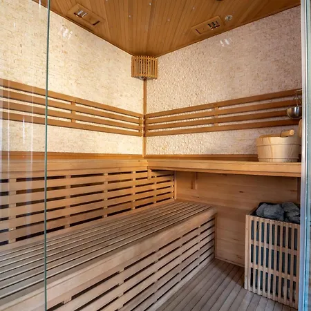 Sejour Bien Etre A Grand Espace Sauna Prive Et Acces Autoroute *