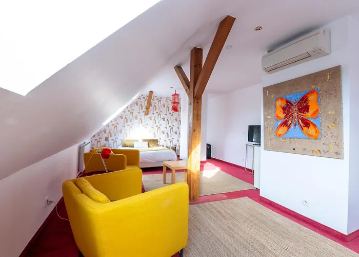 Sejour Bien Etre A Grand Espace Sauna Prive Et Acces Autoroute דירה