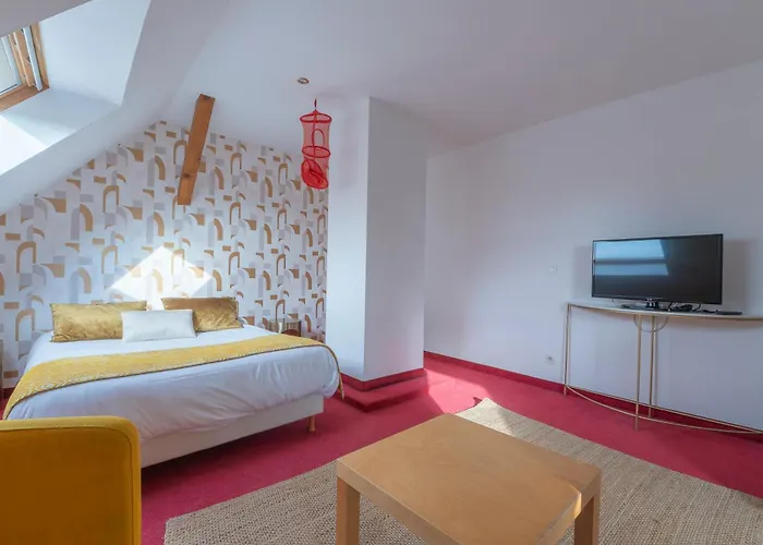 Sejour Bien Etre A Grand Espace Sauna Prive Et Acces Autoroute דירה *