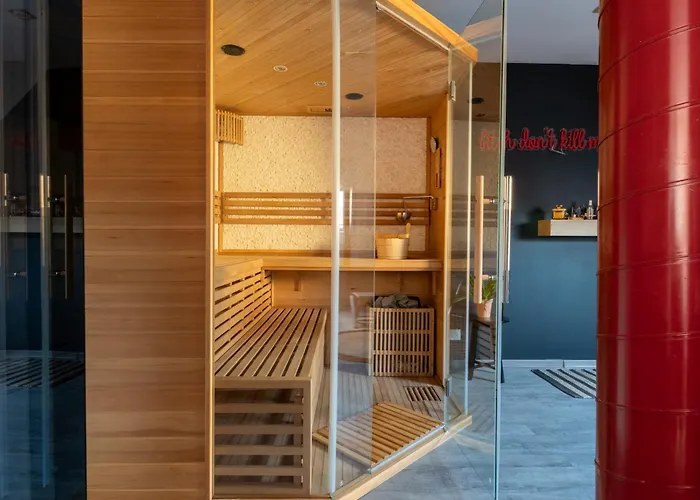 Sejour Bien Etre A Grand Espace Sauna Prive Et Acces Autoroute דירה